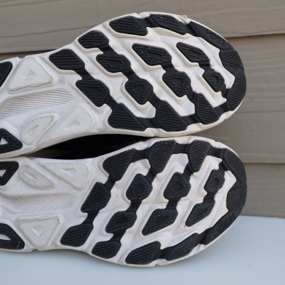 HOKA ONE ONE Clifton 9 Running Shoes – Men’s 10.5 - Picture 10 of 11